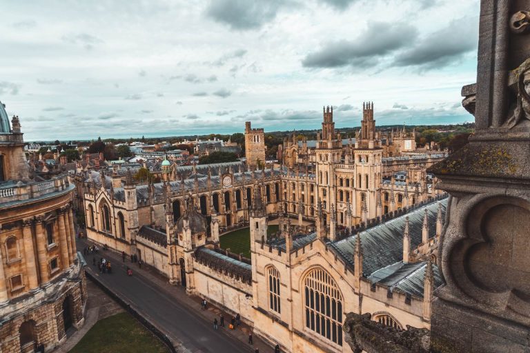 does-oxford-university-accept-btecs-think-student